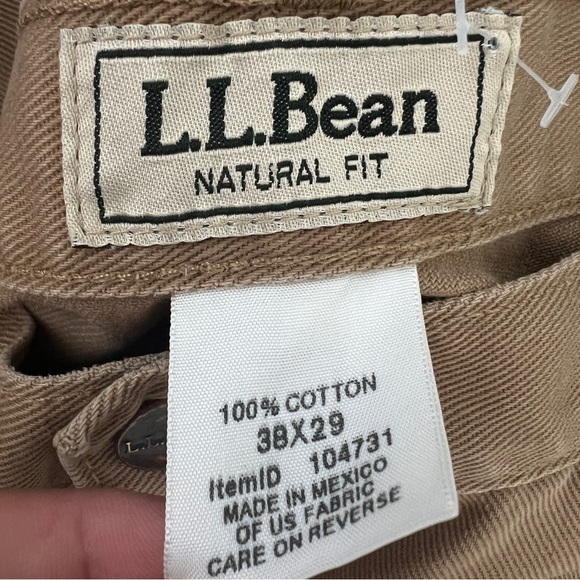 L.L. Bean Men's Straight Fit Khaki Jeans size 38 - Picture 8 of 8